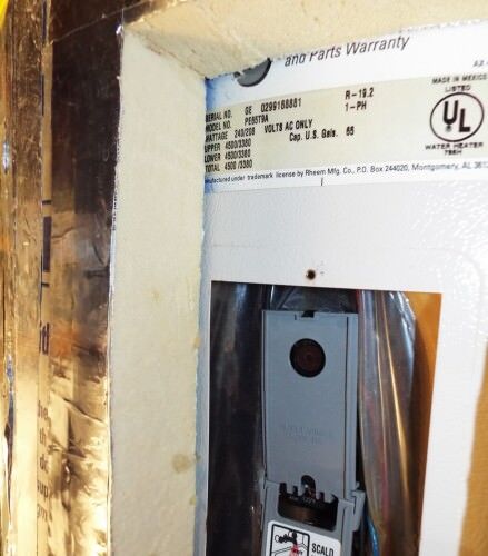 Insulating hot water heaters - Green Living Tips